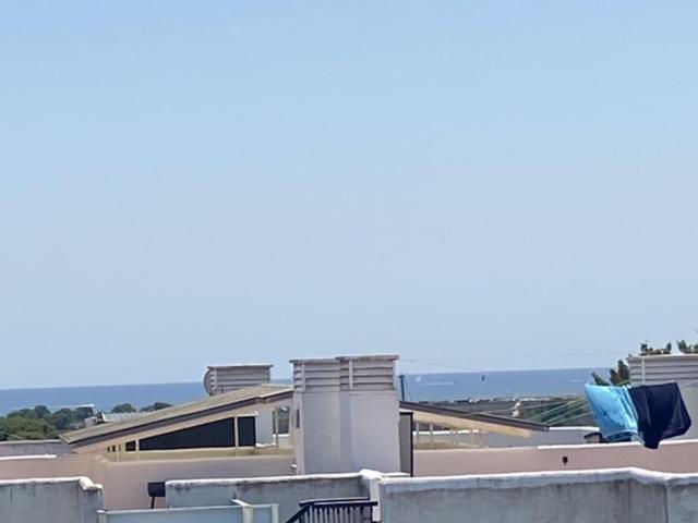 Appartement Avec Terrasse Sur Le Toit Vue Mer Roses Esterno foto
