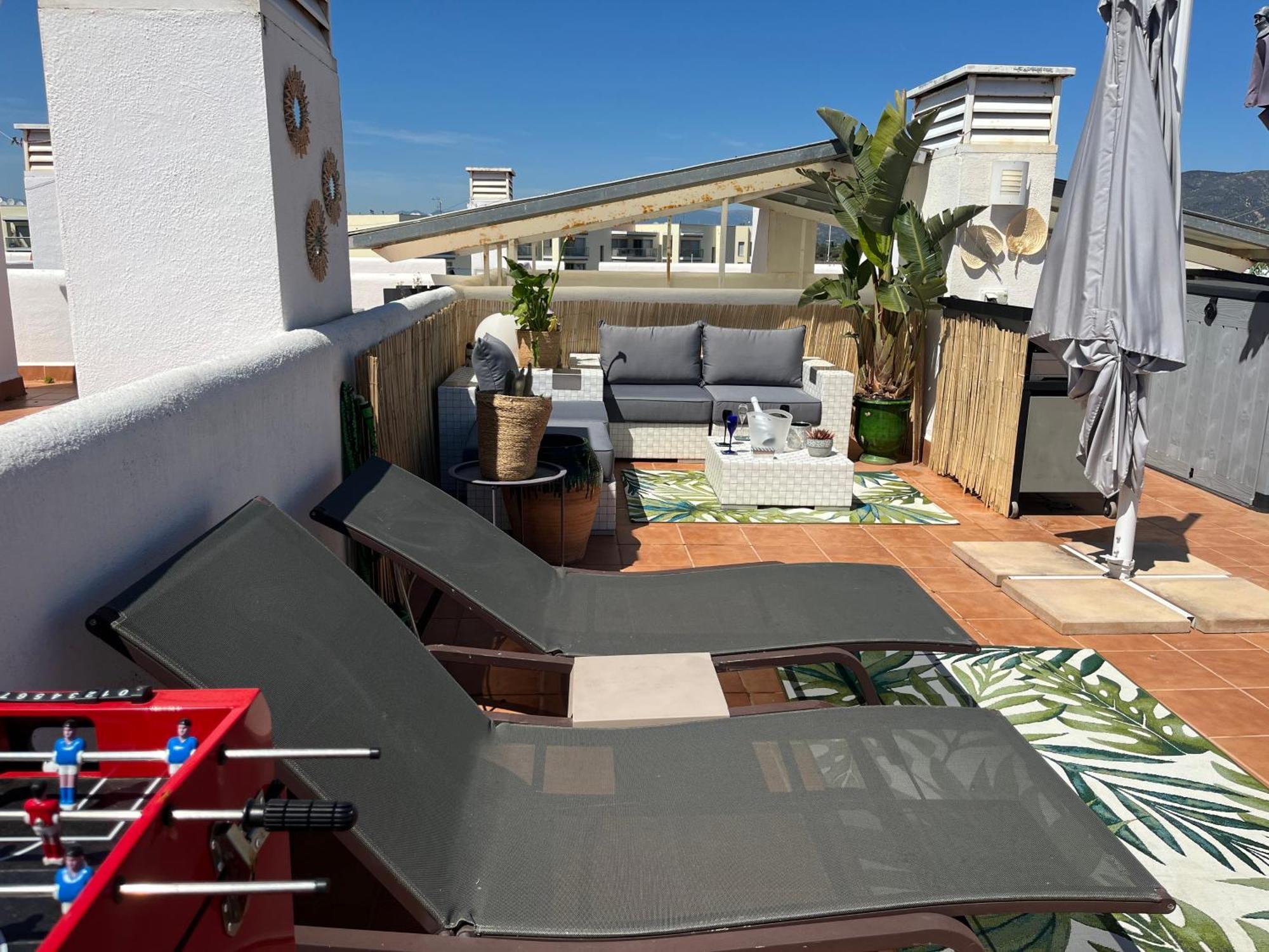 Appartement Avec Terrasse Sur Le Toit Vue Mer Roses Esterno foto