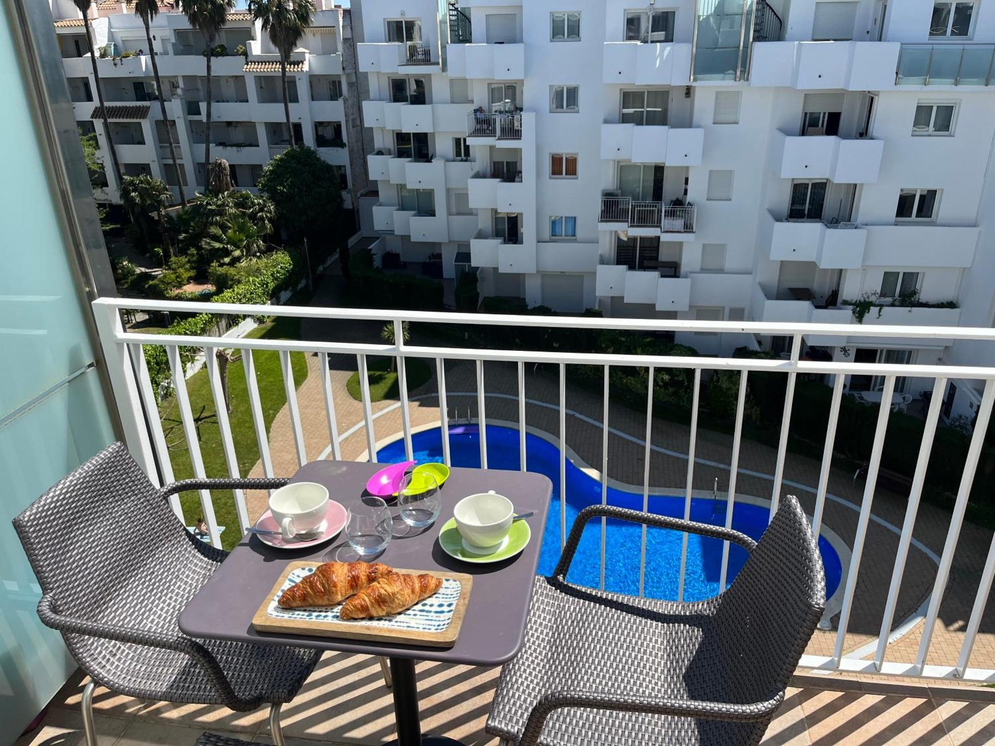 Appartement Avec Terrasse Sur Le Toit Vue Mer Roses Esterno foto